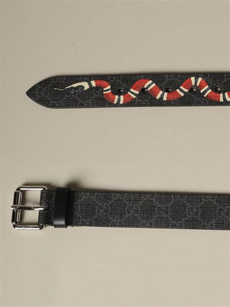 cintura gucci stampa serpente|Gucci Cintura in pelle e fibbia Doppia G con serpente.